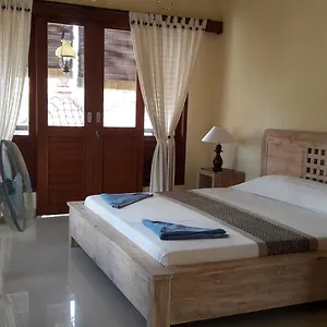  Bed & Breakfast Three Ayu Family House Indonesia